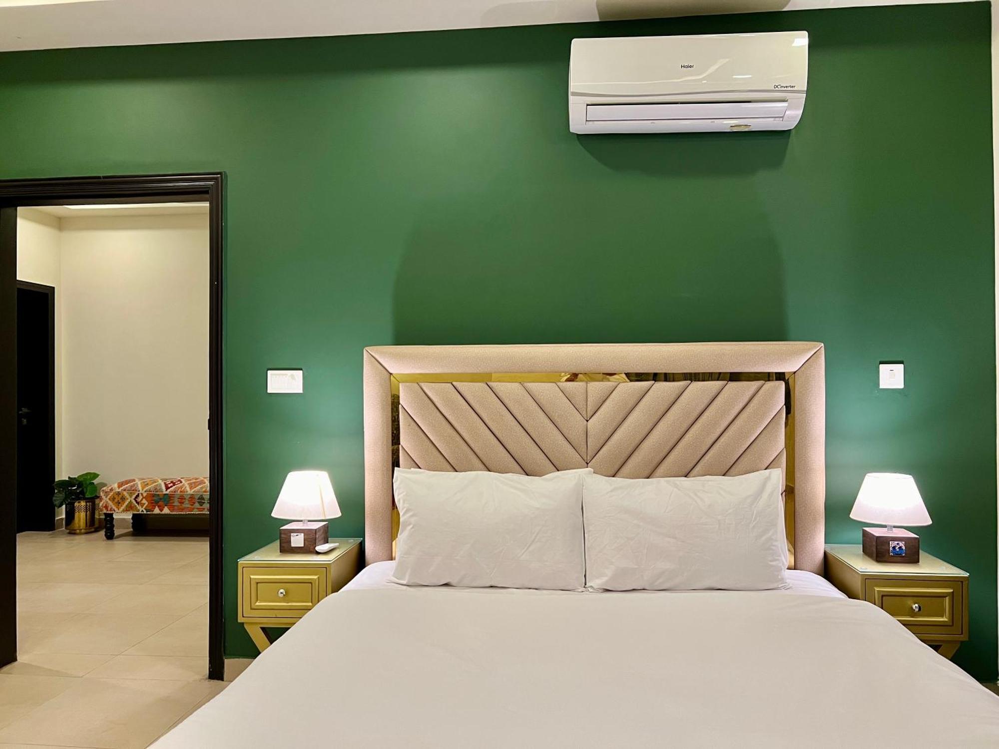 Serenity Corner 4 Bhk Islamabad Exterior foto
