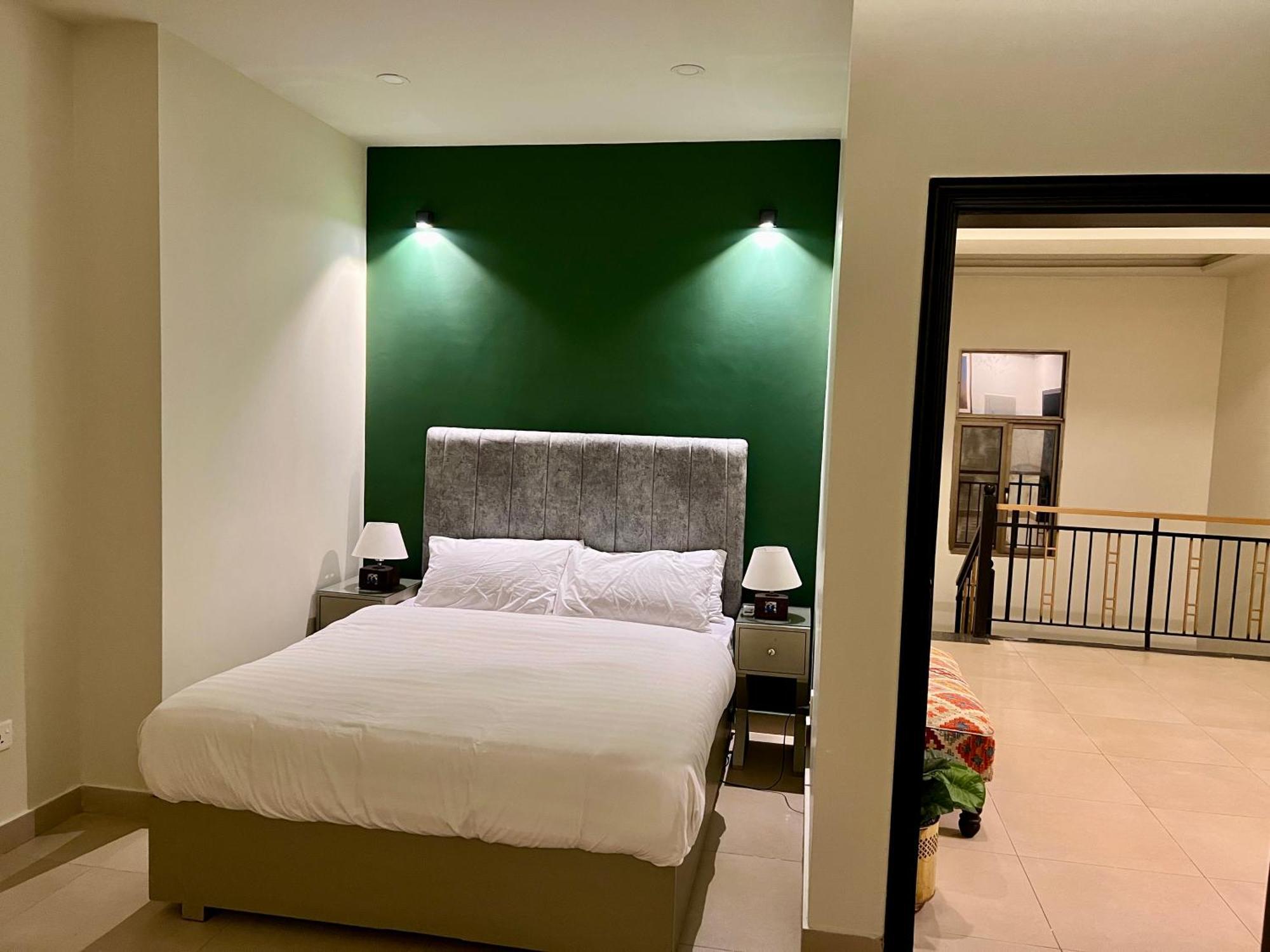 Serenity Corner 4 Bhk Islamabad Exterior foto