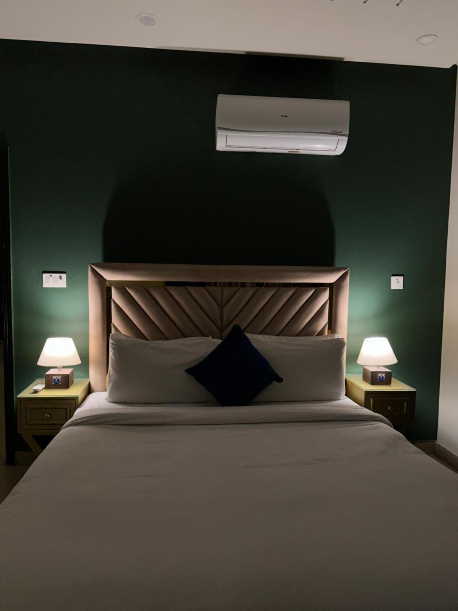Serenity Corner 4 Bhk Islamabad Exterior foto