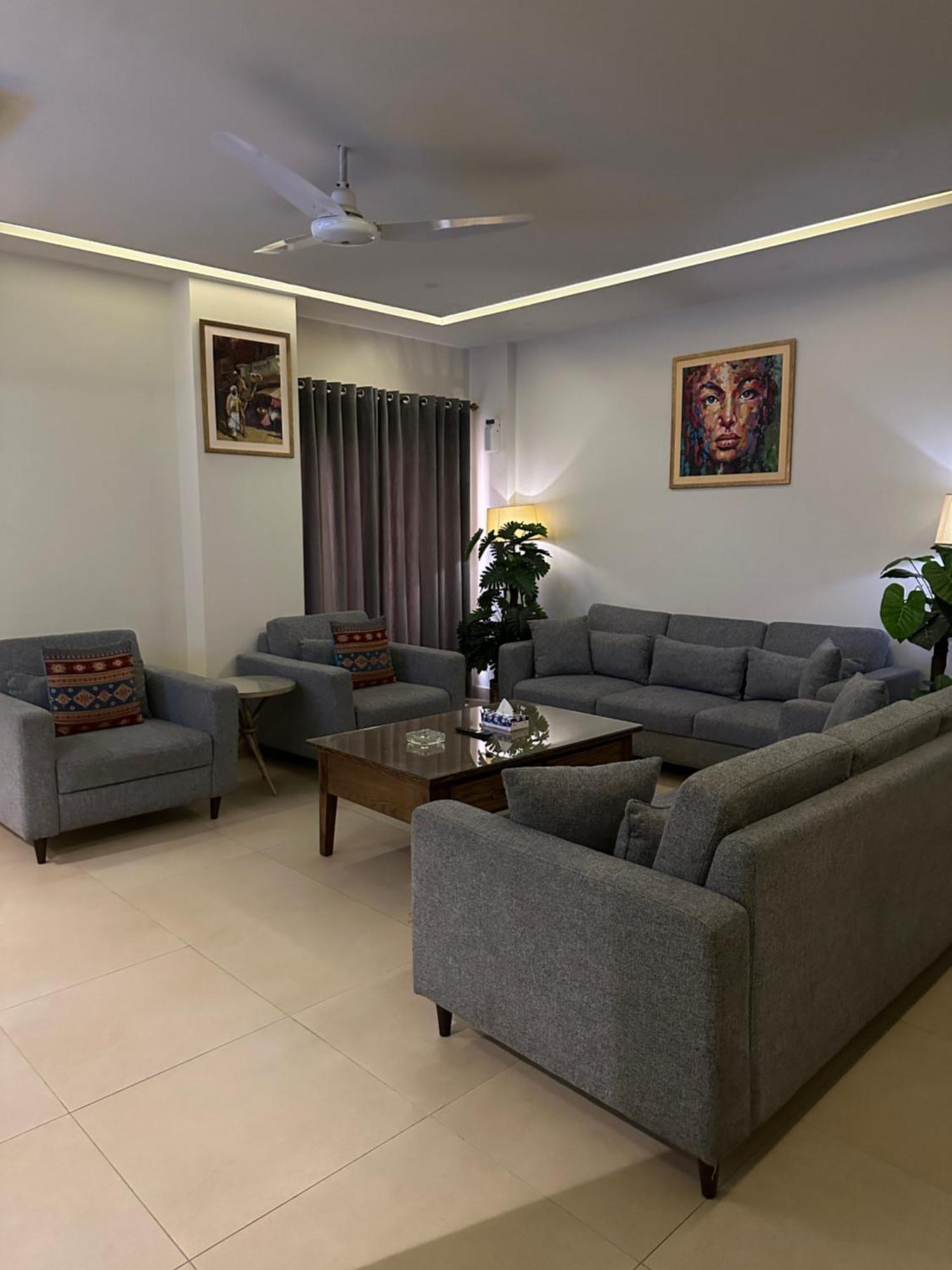 Serenity Corner 4 Bhk Islamabad Exterior foto